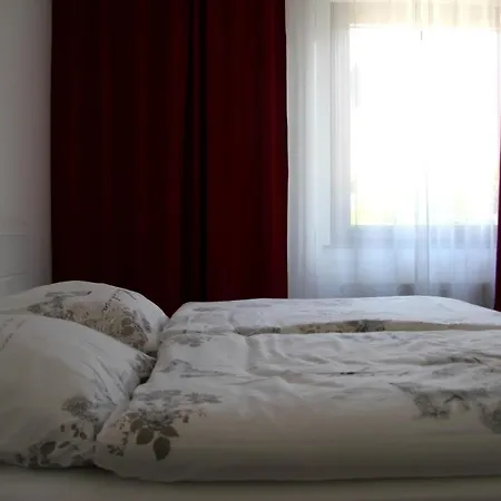 Geraeumige 4 An Den Kaiserthermen *