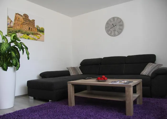 Geraeumige 4 An Den Kaiserthermen * 트리어